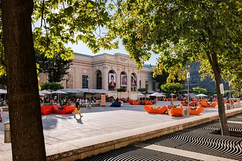 MuseumsQuartier, atmosfera serale