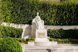 Monumento all'imperatrice Elisabetta nel Volksgarten