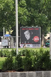 Plakate für die Dritte-Mann-Tour am Karlsplatz