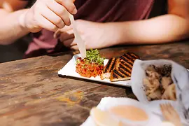 Beef Tartar mit Toast