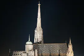 Stephansdom bei Nacht