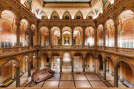 MAK - Uměleckoprůmyslové muzeum, sloupová síň