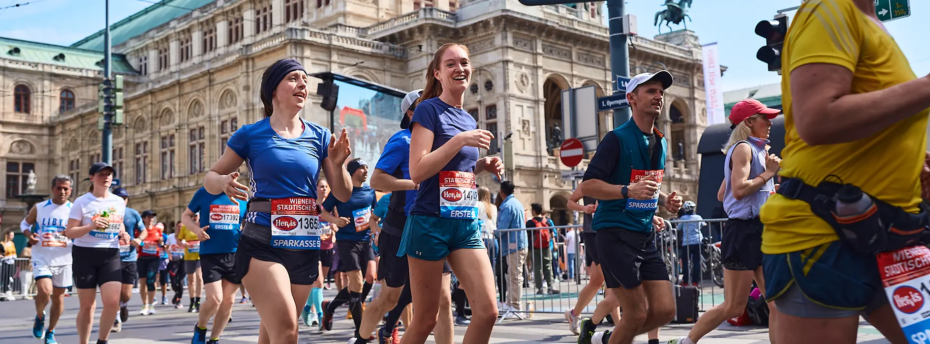 Lauf über den Ring vorbei am Burgtheater